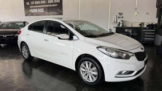 KIA CERATO 1.6 SX 16V FLEX 4P AUTOMÁTICO KIA CERATO 1.6 SX 16V FLEX 4P AUTOMÁTICO